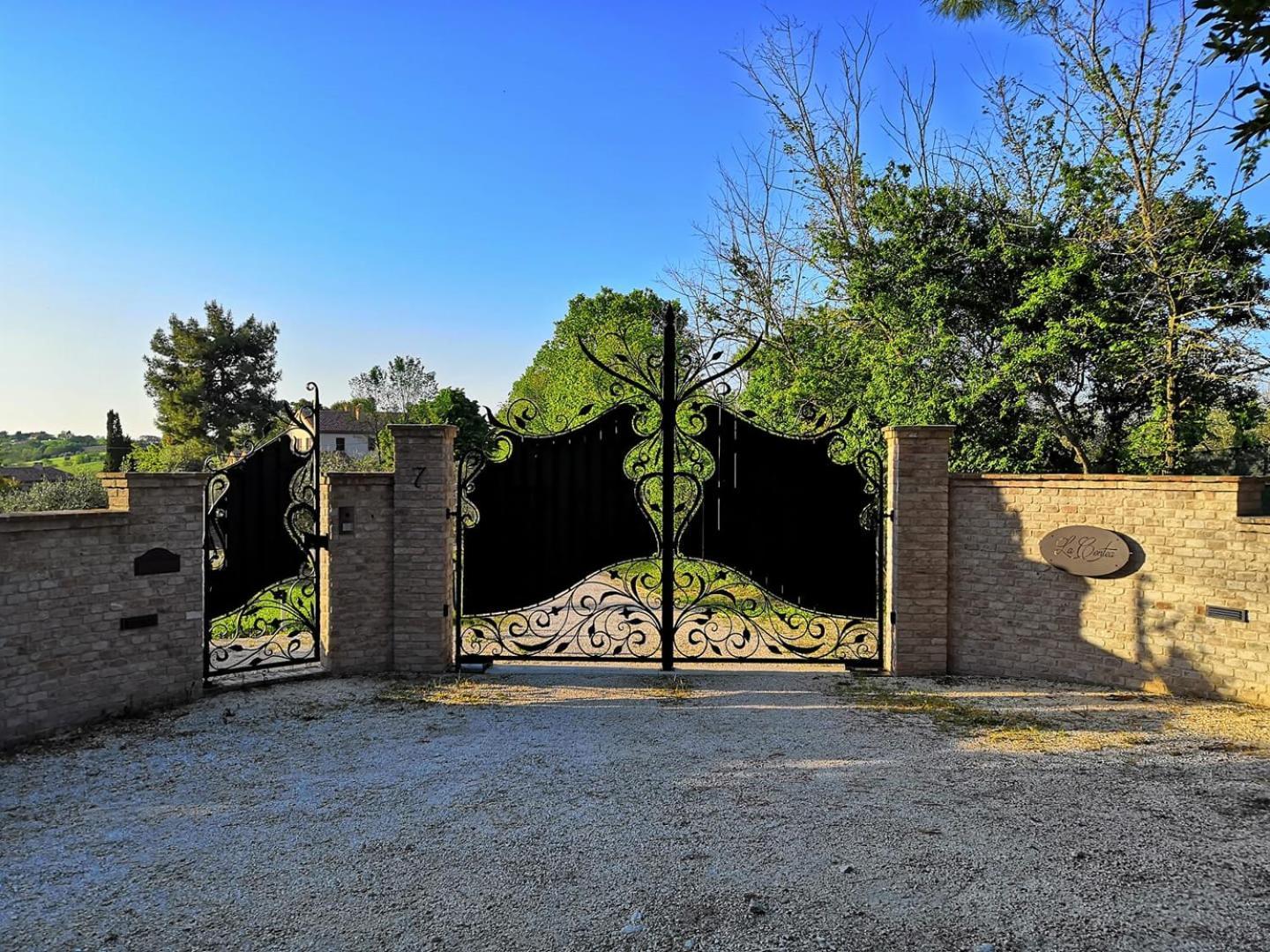 Agriturismo La Contea Senigallia Villa San Gaudenzio Exterior photo